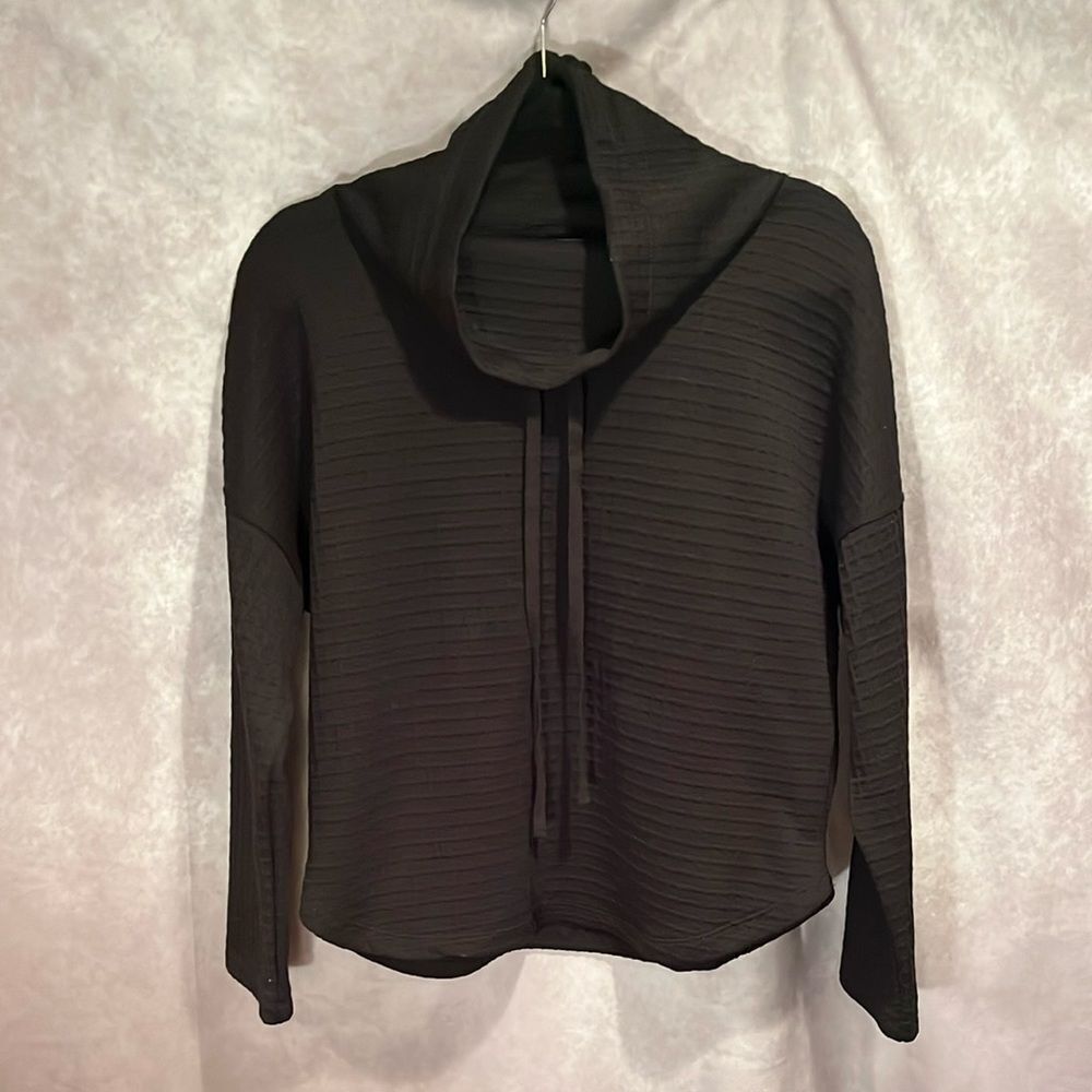 Max Studio cowl neck drawstring waffle knit long sleeve top size small